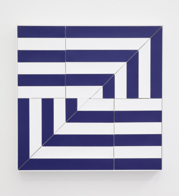 o. T. (Oblivion), <p>2015, lacquer, board, wood, 71 x 71 x 7 cm</p>
